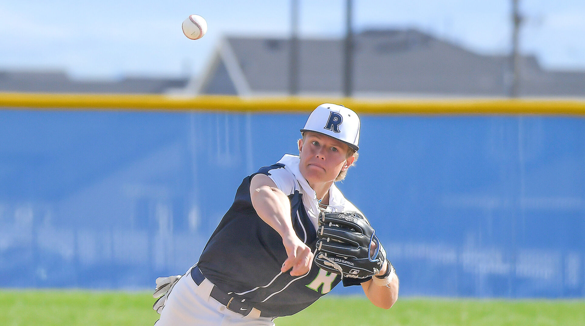 Prep baseball: Hawks capture 2nd straight outright region title